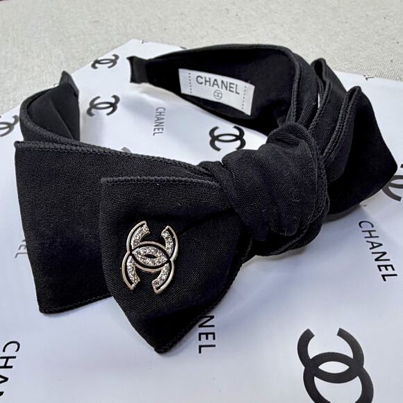 Chanel Black Velvet Large BOW Headband Gold & Black Enamel Crystal Logo Glam main image 2